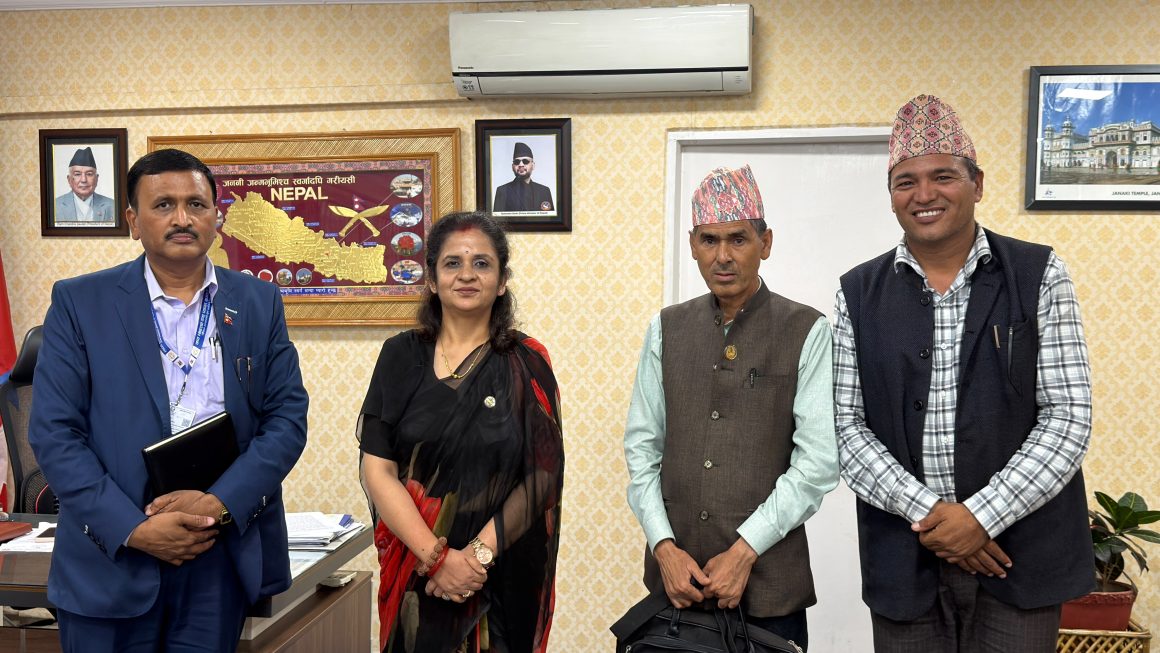 बाजुरामा वर्षेनि खाद्यान्न अभावको अन्त्य गर्ने