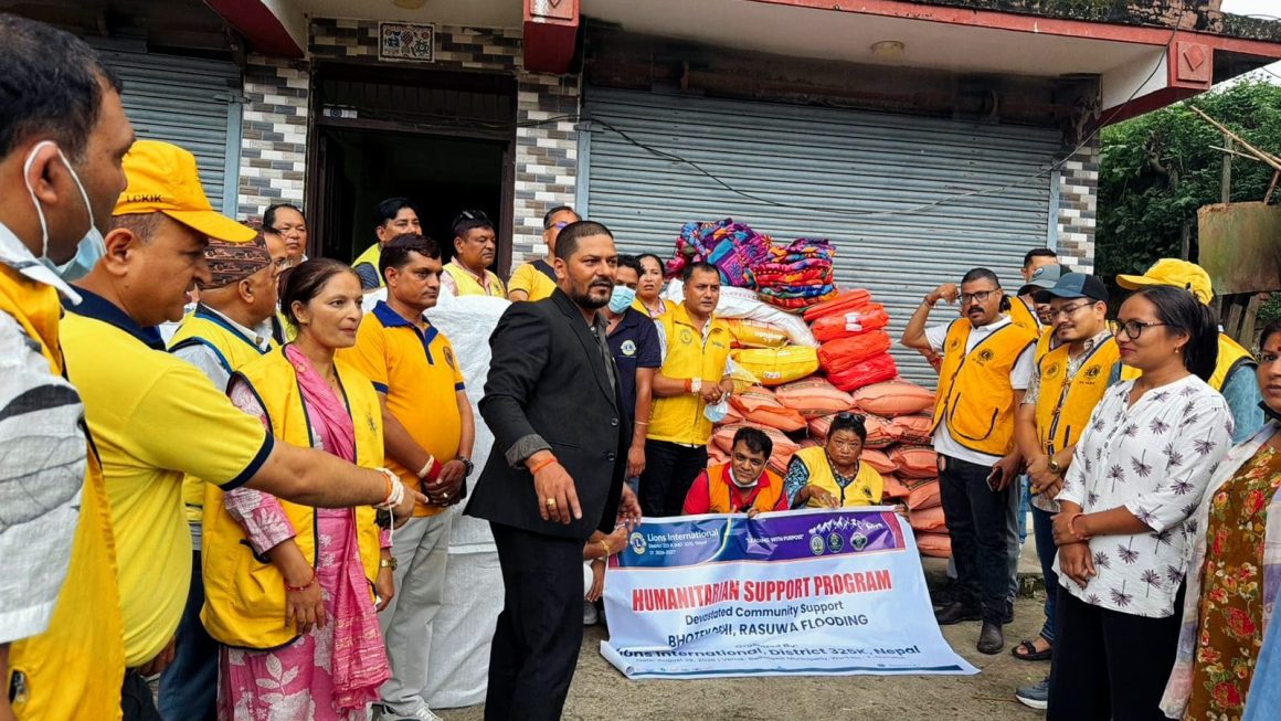 पाँचौँ दिन पनि बाढीपीडितकै बीचमा दयाराम कार्की, राहत र उद्धारमा निरन्तर सक्रिय